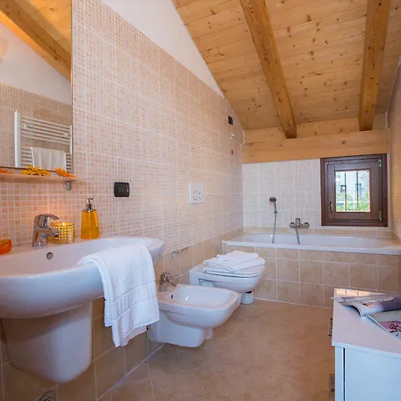 Borgo La Sorgente - Erica Gravedona