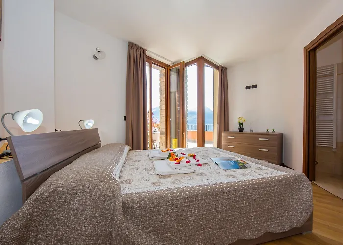 Borgo La Sorgente - Erica Gravedona