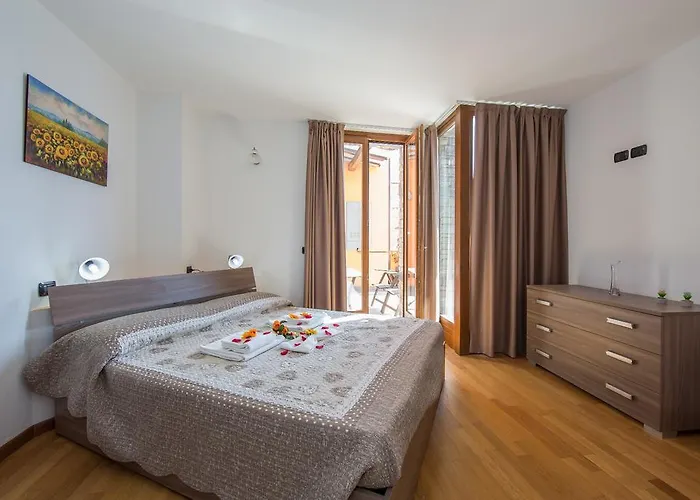 Borgo La Sorgente - Erica Aparthotel